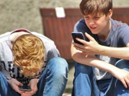 Ученые: социальные сети пагубно влияют на подростков