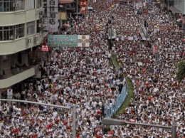 Twitter заблокировал сотни китайских страниц из-за Гонконга