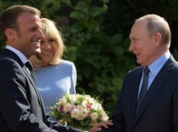 Путин похвалил лицо Брижит Макрон