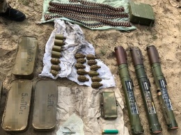 В Луганской области обнаружили тайник с боеприпасами. ФОТО