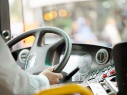 Профессиональных водителей в Украине обяжут получить дополнительные права