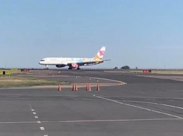 Самолет из Китая совершил екстренную посадку в Казахстане
