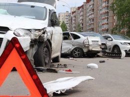 5 машин разбито: погоня двух авто в Днепре закончилась массовым ДТП