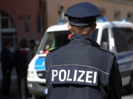 Сбили машиной и скрылись: в Германии банда ''полицейских'' дерзко ограбила украинцев