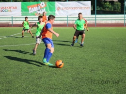 Запорожские дети могут бесплатно заниматься футболом