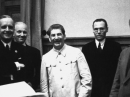 Пакт Молотова - Риббентропа: Как Сталин и Гитлер приблизили войну
