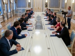 Зеленский обсудил с делегацией Всемирного банка запланированные в Украине реформы