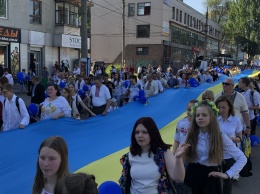 День независимости в Кривом Роге: парад вышиванок и праздник в каждом районе