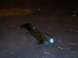 Во Львове обнаружили гранатомет у входа в отель