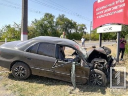 ДТП в Кривом Роге: Hyundai влетел в Mercedes Vito, - ФОТО