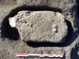 Археологи обнаружили во Франции 30 монолитов неизвестного возраста