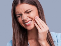 Стоматолог назвал полезные продукты, способные разрушить зубную эмаль