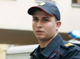 Актера Марка Коваля избили на остановке в Петербурге