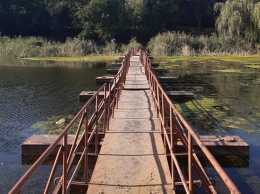 В Кривом Роге отремонтировали понтонный мост, который был затоплен