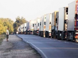 В Одесской области грузовым автомобилям ограничили передвижение днем