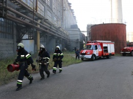 На ТЭЦ под Харьковом срочно съехались спасатели (фото, видео)