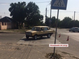 В Николаеве столкнулись два ВАЗа: пассажирка «семерки» выпала из машины