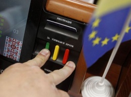 ''Без сенсорной кнопки'': нардеп предложил кардинальный рецепт борьбы с кнопкодавами в Раде