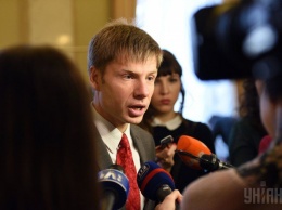 Алексей Гончаренко предложил сократить число депутатов в Раде до 95 человек