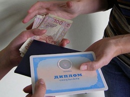 Депутата Киевсовета подозревают в использовании фальшивого диплома