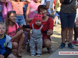 В Николаеве торжественно открыли детскую площадку, на которой травмировался ребенок