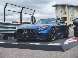 В Украине показались самые мощные Mercedes-AMG GT R