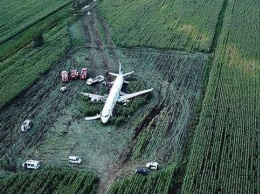 На воду или кукурузу: как посадить самолет в аварийной ситуации