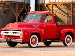 66-летний пикап Ford F100 выставили на продажу