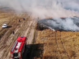Угроза лесу: под Харьковом тушат масштабный пожар