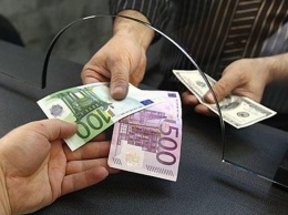 Курс доллара уготовил настоящую бурю, украинцев ошеломили прогнозом: "Покупайте валюту"