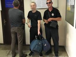 В Днепр из России экстрадировали мужчину, присвоившего здесь товар на крупную сумму