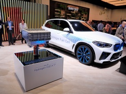 BMW привезла во Франкфурт водородный электромобиль