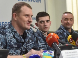Моряк Гриценко рассказал, почему захваченные ФСБ украинские корабли стреляли в Керчи