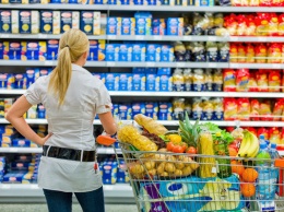 В Запорожской области выросли цены на продукты питания, алкоголь и мобильную связь