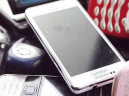 Мобильная связь под прицелом Рады: что будет с законом, по которому телефоны без IMEI будут заблокированы