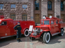 На Крещатике пройдет выставка пожарно-спасательной техники