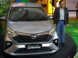 Состоялся дебют новых компактвэнов Toyota Calya и Daihatsu Sigra (ФОТО)