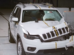 Новый Jeep Cherokee стал одним из самых безопасных среднеразмерных внедорожников (ВИДЕО)