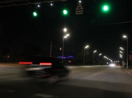На Днепровской набережной модернизировали систему освещения