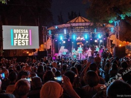 Выходные в Одессе: фестиваль джаза, столетие цирка и тайны катакомб