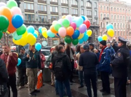 В Санкт-Петербурге прошла акция в поддержку мира и Украины: трое задержанных