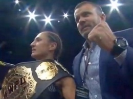 Бой за минуту: спортсменка из Днепра стала чемпионкой мира по MMA