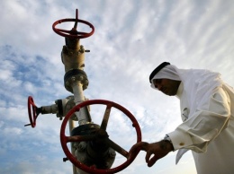 Саудиты уведомили Японию об изменениях в поставках нефти - СМИ