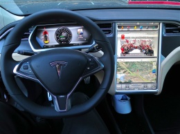 Максимальный балл: пользователей сети восхитил краш-тест Tesla Model 3. Мощное видео