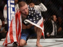 Американский боец UFC нокаутировал соперника редким по изяществу ударом