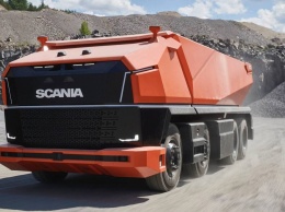 Scania показала грузовик без кабины и с автопилотом