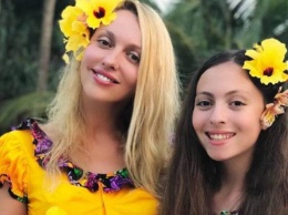 "Такую красоту сотворила": дочь Оли Поляковой удивила стройной фигурой в купальнике