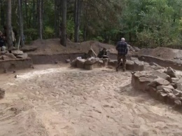 На Хортице археологи раскопали могилу выдающегося скифского воина. Фото