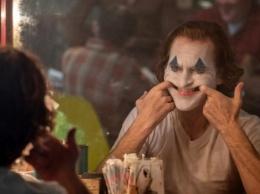 Warner Bros. ответила на обвинения, связанные с большим количеством насилия в фильме "Джокер"