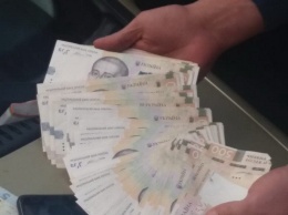 В Кировоградской области СБУ задержала распорядителей аукциона за вымогание 100 тысяч гривен
